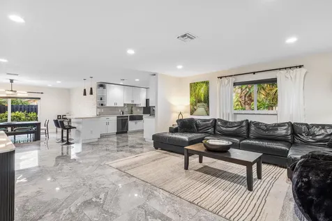 2200 SE 9th Street Pompano Beach FL 33062