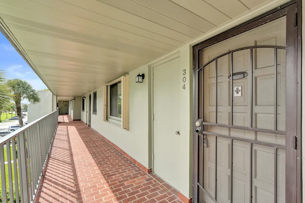 4100 Tivoli Court Lake Worth FL 33467