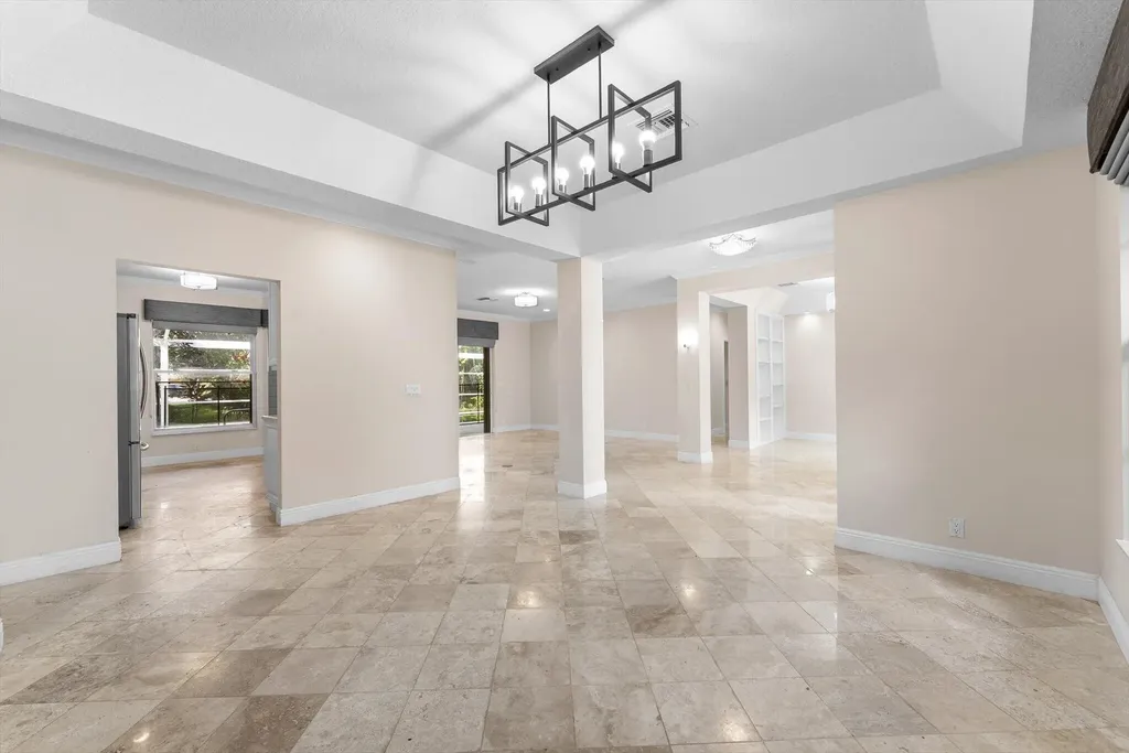 4 Glengary Road Palm Beach Gardens FL 33418