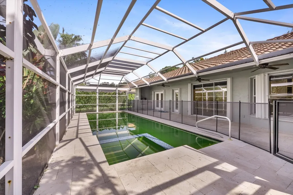 4 Glengary Road Palm Beach Gardens FL 33418