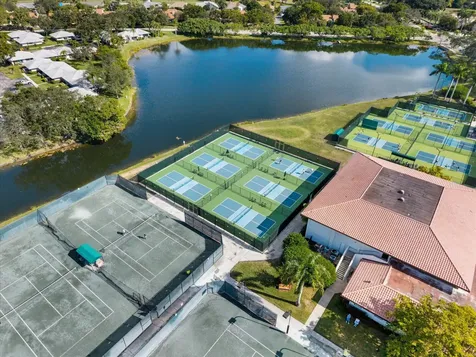4 Glengary Road Palm Beach Gardens FL 33418