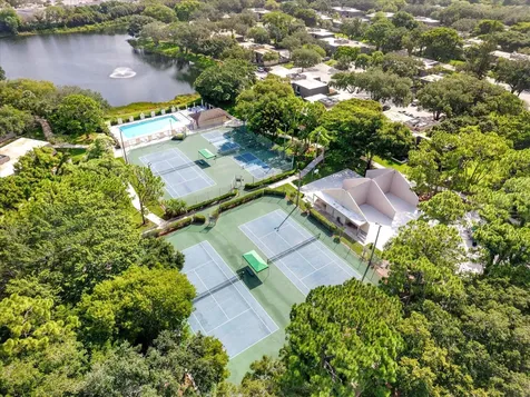 4 Glengary Road Palm Beach Gardens FL 33418