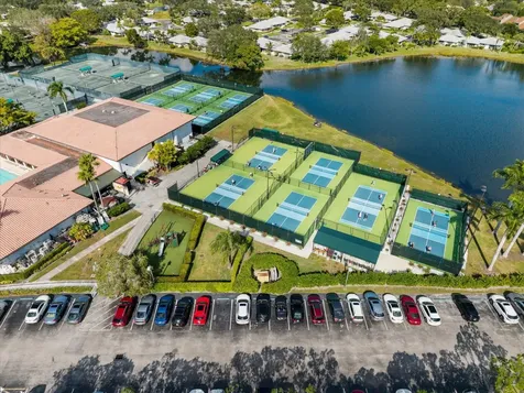 4 Glengary Road Palm Beach Gardens FL 33418