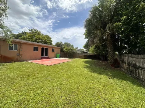 6281 NW 14th Court Sunrise FL 33313