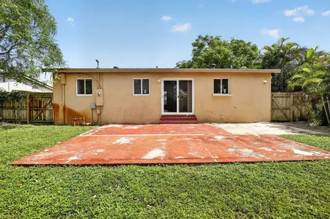 6281 NW 14th Court Sunrise FL 33313