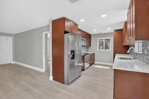 6281 NW 14th Court Sunrise FL 33313