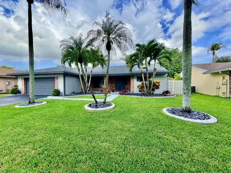 1341 NW White Stone Way Davie FL 33325