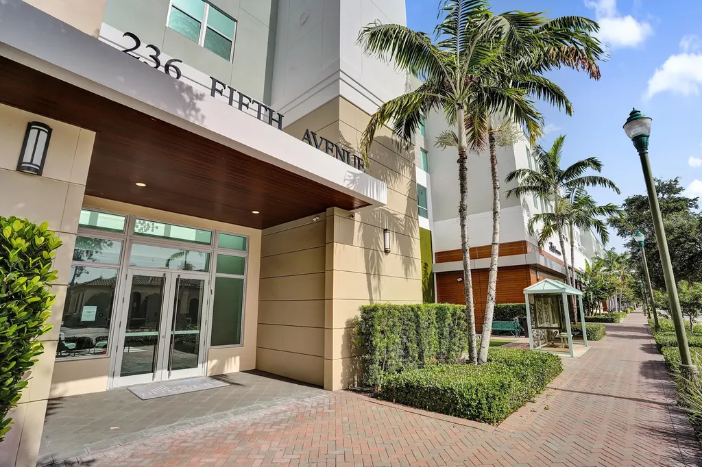 236 SE 5th Avenue Delray Beach FL 33483