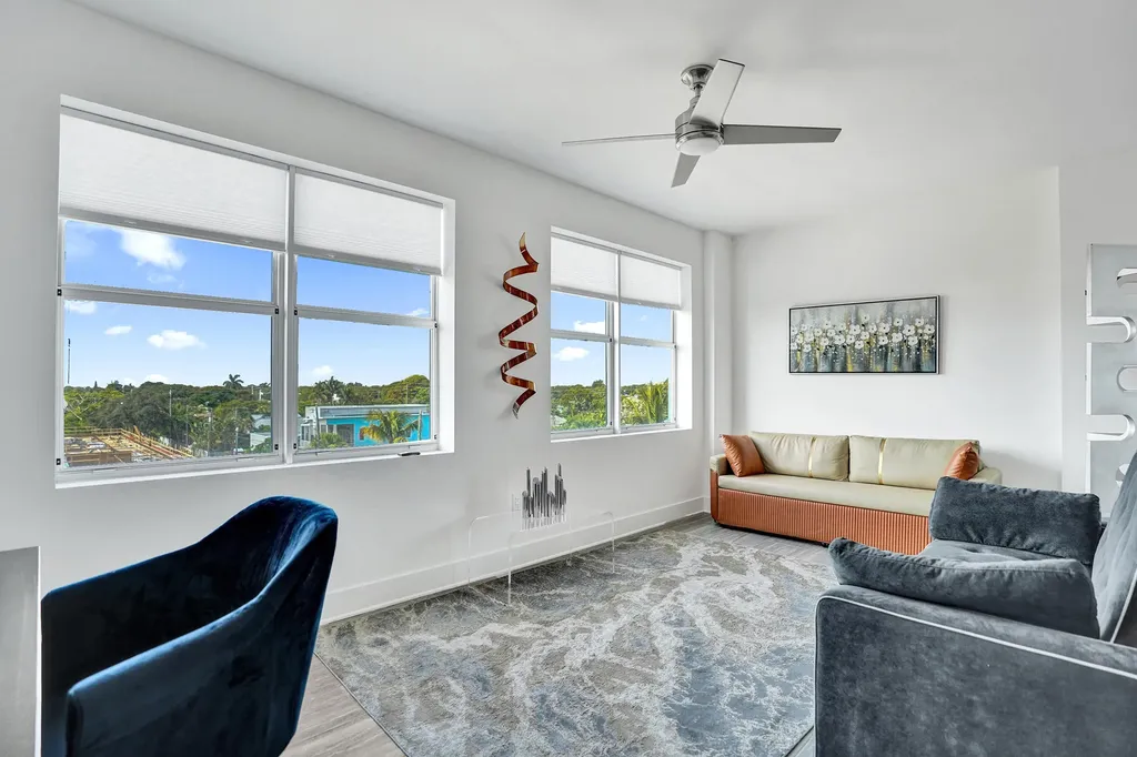 236 SE 5th Avenue Delray Beach FL 33483