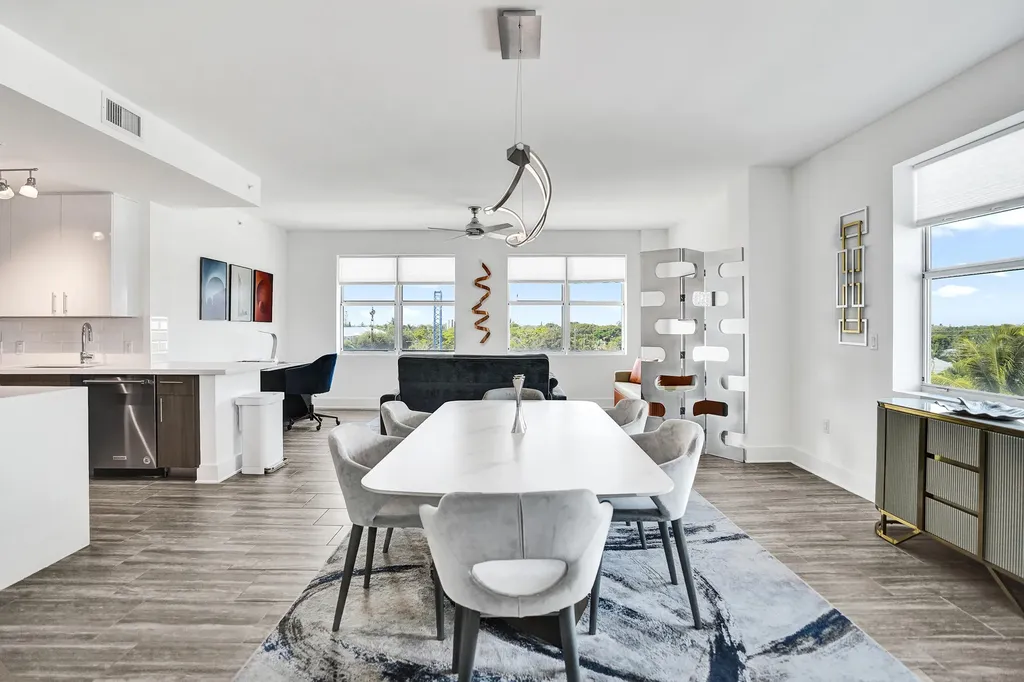236 SE 5th Avenue Delray Beach FL 33483