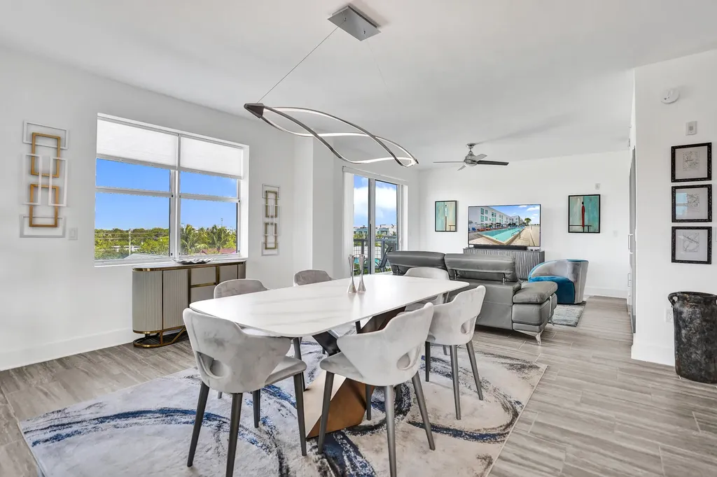 236 SE 5th Avenue Delray Beach FL 33483