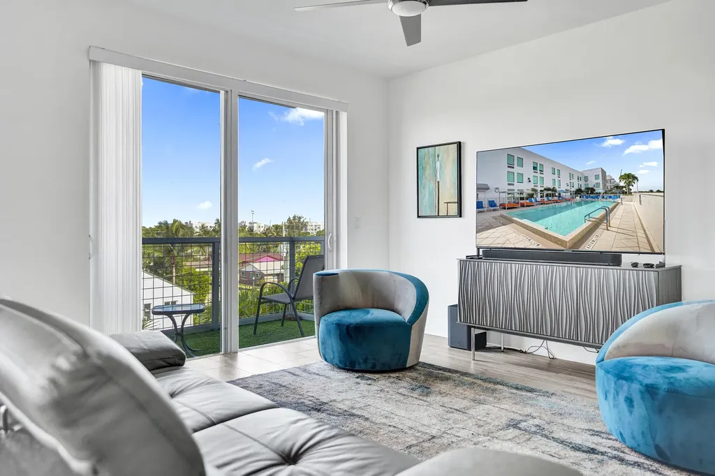 236 SE 5th Avenue Delray Beach FL 33483