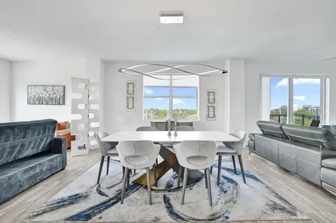 236 SE 5th Avenue Delray Beach FL 33483