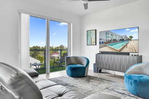 236 SE 5th Avenue Delray Beach FL 33483