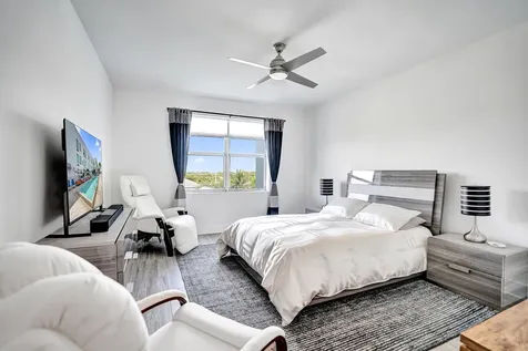 236 SE 5th Avenue Delray Beach FL 33483