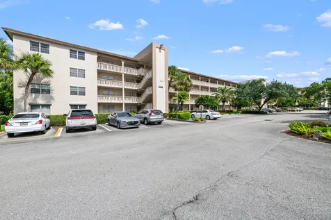 2402 Antigua Circle Coconut Creek FL 33066