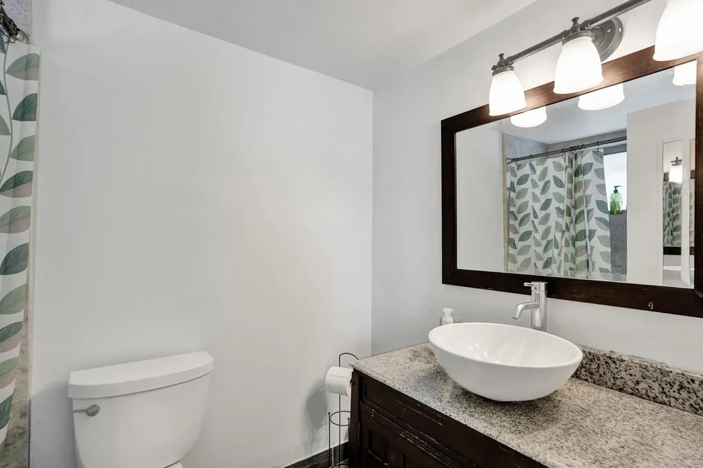 810 SE 7th Street Deerfield Beach FL 33441
