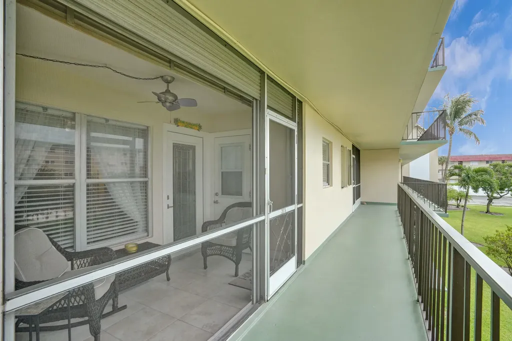 810 SE 7th Street Deerfield Beach FL 33441