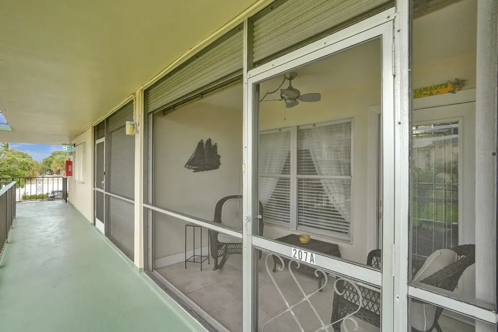 810 SE 7th Street Deerfield Beach FL 33441