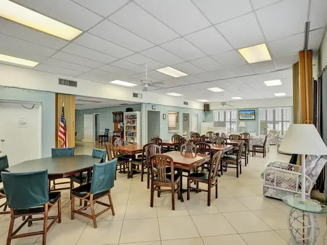 810 SE 7th Street Deerfield Beach FL 33441