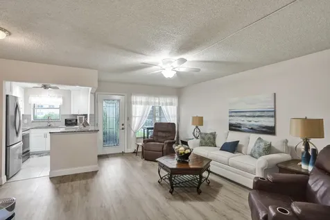 810 SE 7th Street Deerfield Beach FL 33441