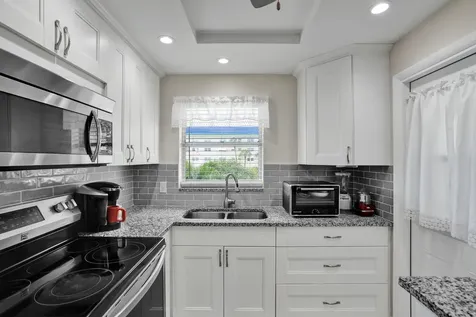 810 SE 7th Street Deerfield Beach FL 33441