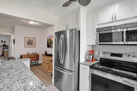 810 SE 7th Street Deerfield Beach FL 33441
