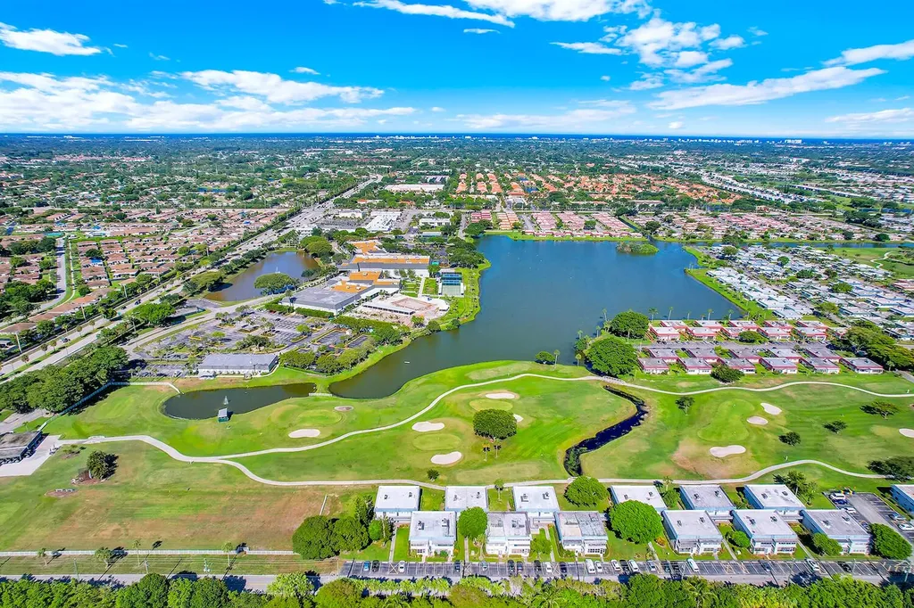 359 Saxony Trail Delray Beach FL 33446