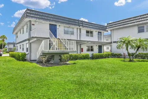 359 Saxony Trail Delray Beach FL 33446