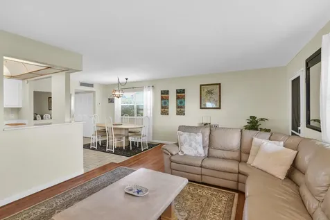 359 Saxony Trail Delray Beach FL 33446
