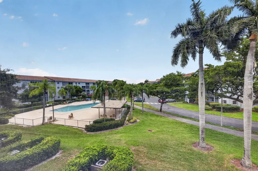 12500 SW 5th Court Pembroke Pines FL 33027