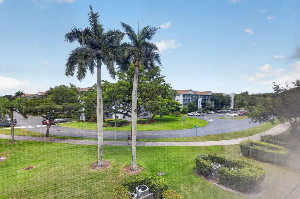 12500 SW 5th Court Pembroke Pines FL 33027