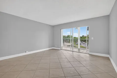 12500 SW 5th Court Pembroke Pines FL 33027