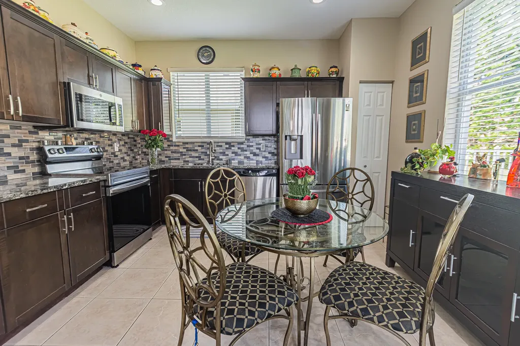 477 SW Talquin Lane Port St Lucie FL 34986