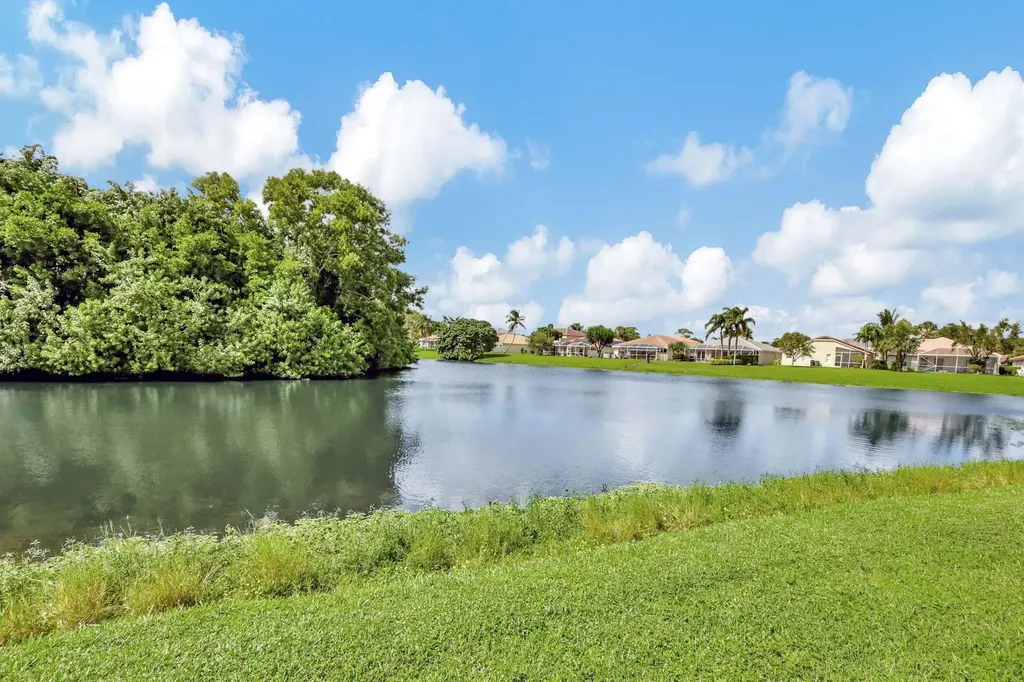 1651 Lakefield N Court Wellington FL 33414