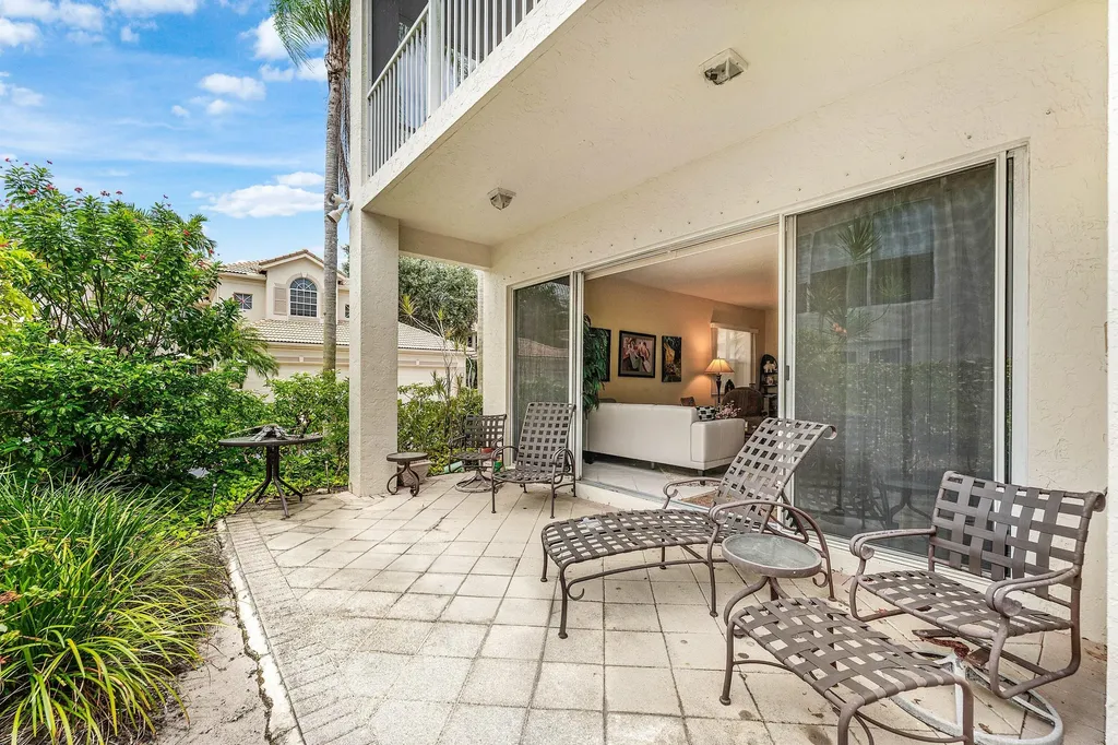 6166 Island Walk Boca Raton FL 33496