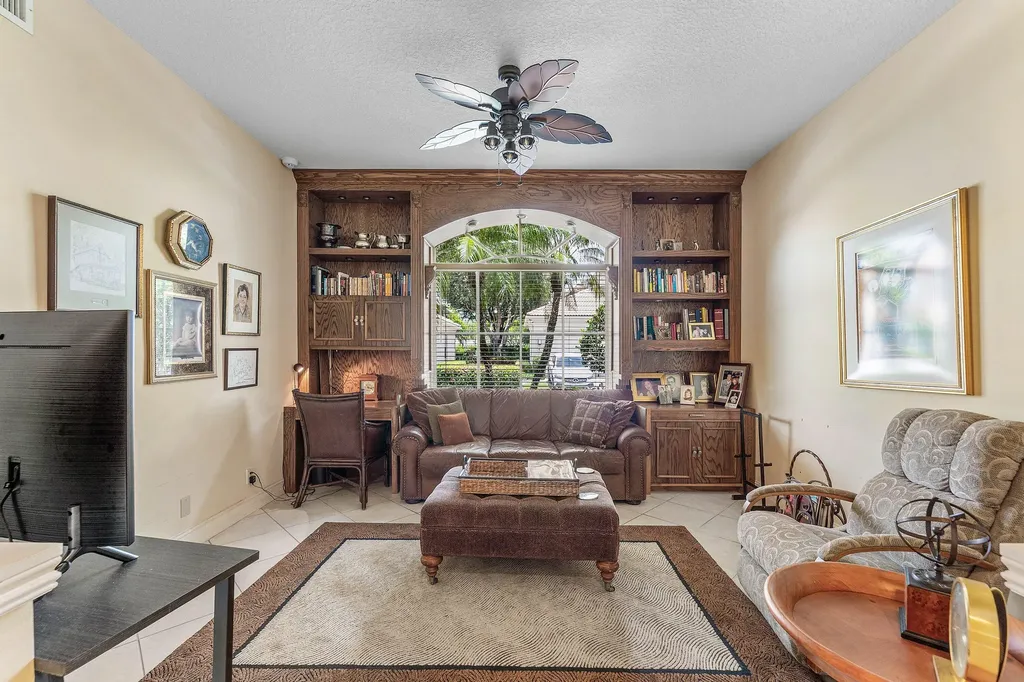 6166 Island Walk Boca Raton FL 33496