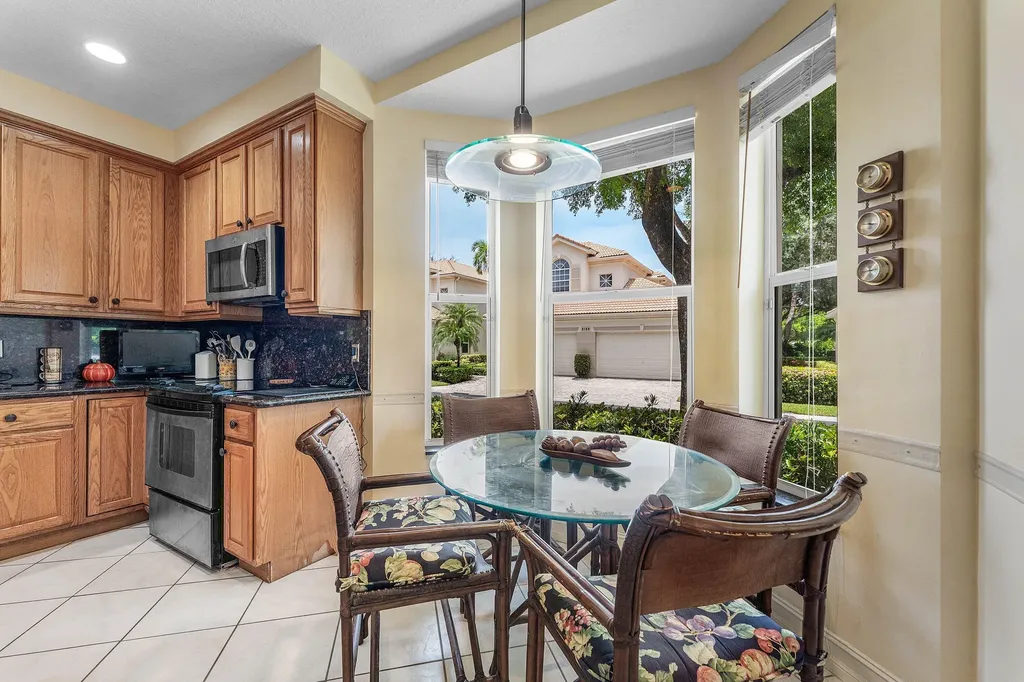 6166 Island Walk Boca Raton FL 33496