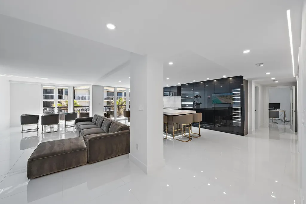 3140 S Ocean Boulevard Palm Beach FL 33480