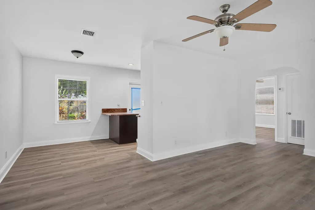 423 SW 11th Court Fort Lauderdale FL 33315