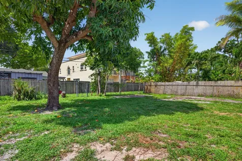 423 SW 11th Court Fort Lauderdale FL 33315