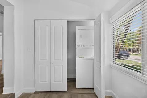 423 SW 11th Court Fort Lauderdale FL 33315