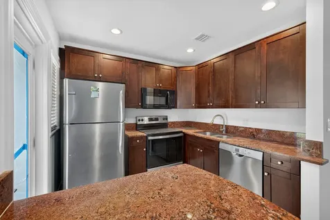 423 SW 11th Court Fort Lauderdale FL 33315