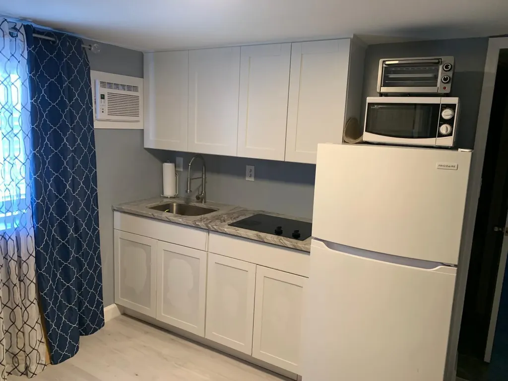 4878 NE 15th Avenue Pompano Beach FL 33064