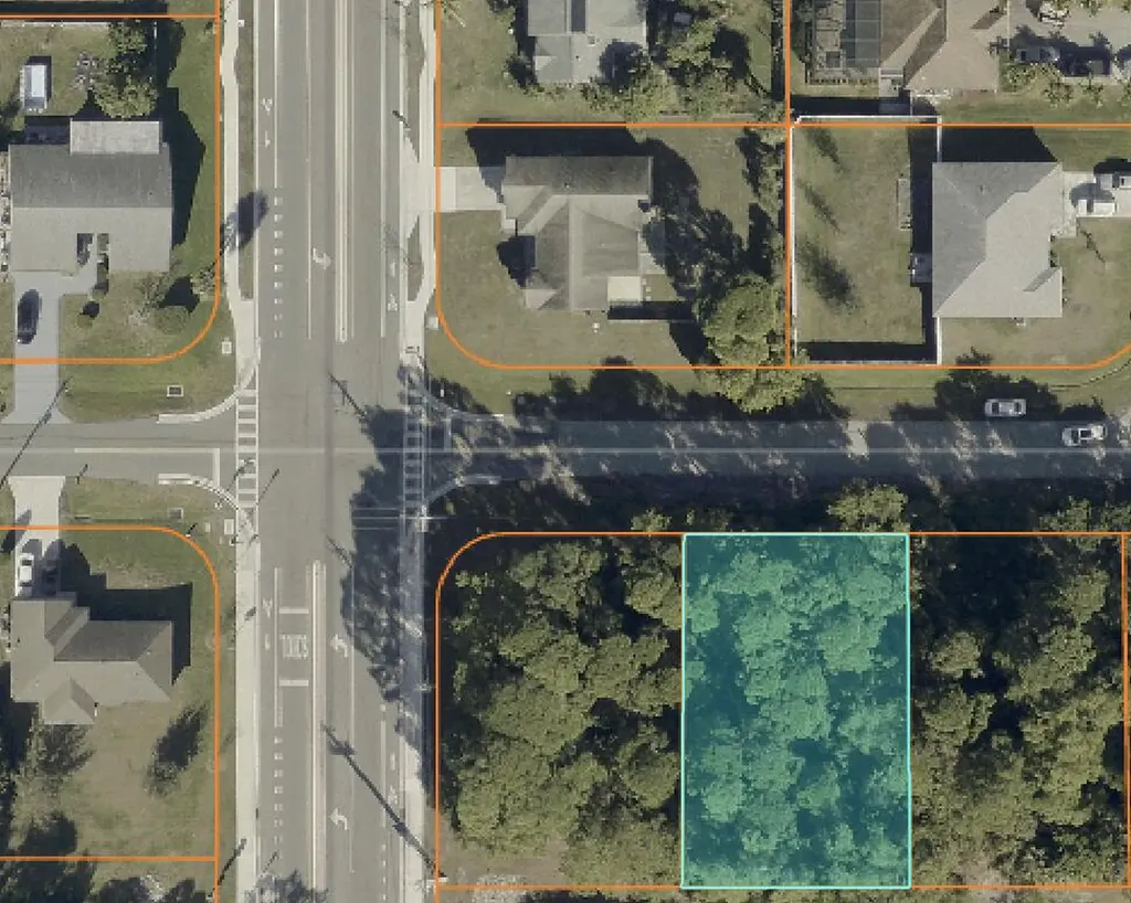 858 SE Walters Terrace Port St Lucie FL 34983