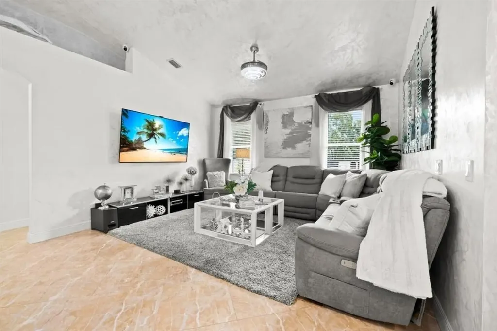17433 Hamlin Boulevard Loxahatchee FL 33470