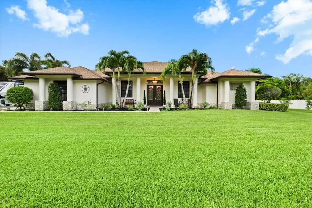 17433 Hamlin Boulevard Loxahatchee FL 33470