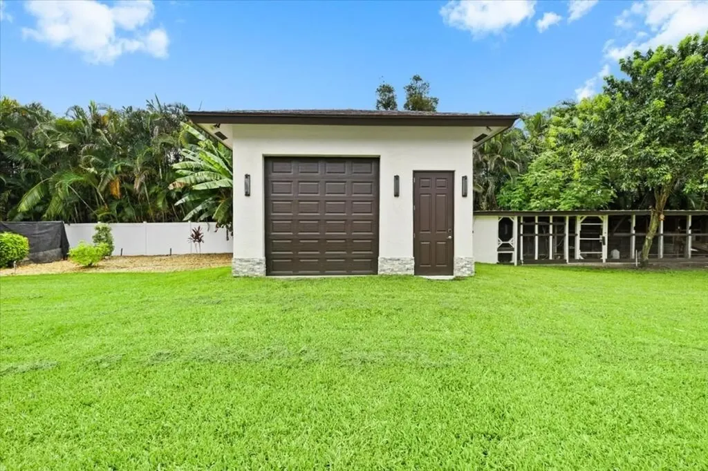 17433 Hamlin Boulevard Loxahatchee FL 33470