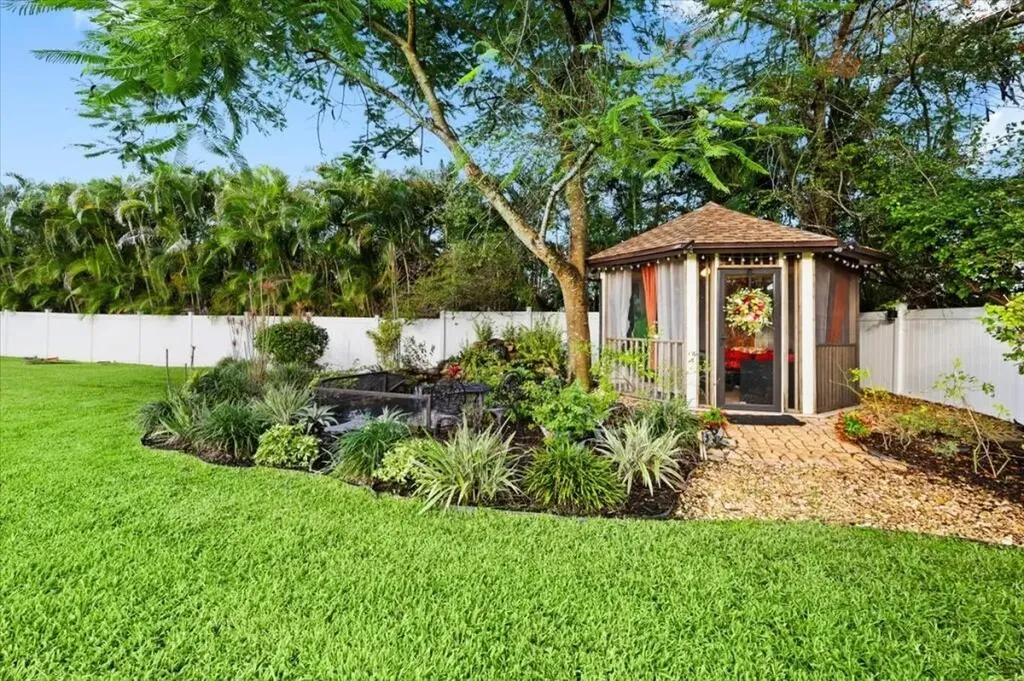 17433 Hamlin Boulevard Loxahatchee FL 33470