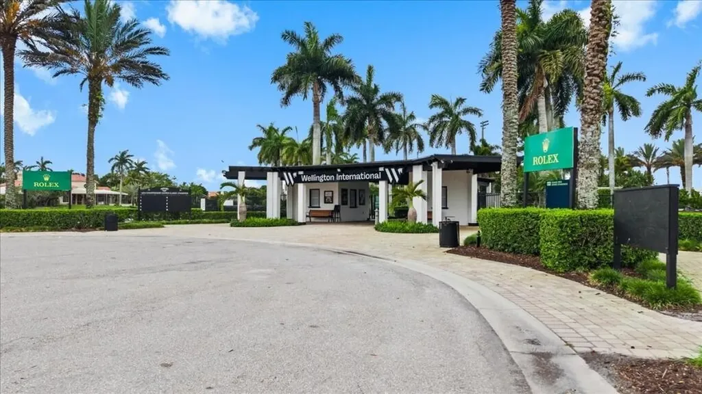 17433 Hamlin Boulevard Loxahatchee FL 33470